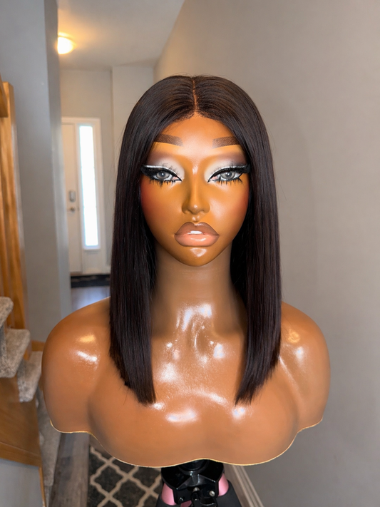 Luxe Straight Bob Wig